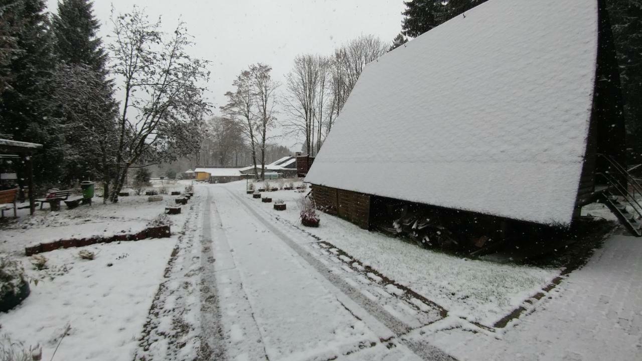 Wanderhuette Zum Bernhardsthal Villa ภายนอก รูปภาพ